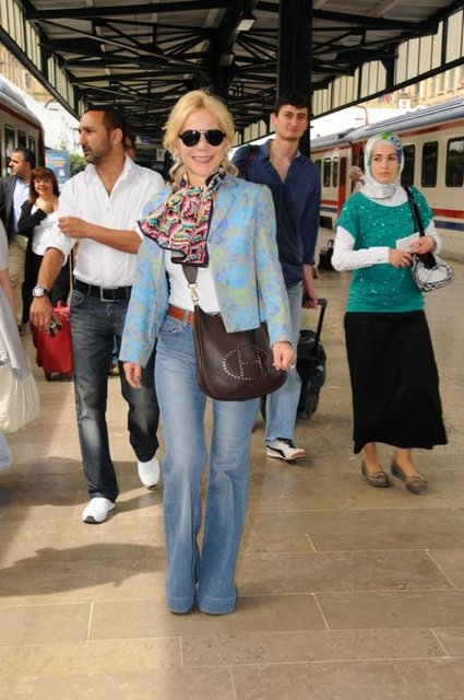 DERYA KARAGÜLLE