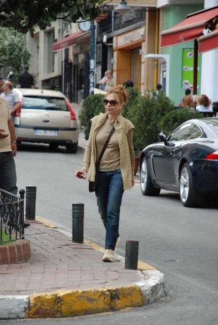 BERRAK BARUT