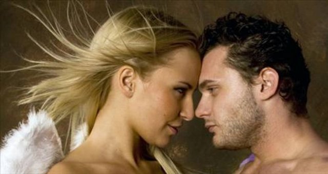 Erkekler mantıklı, analitik iken, kadınlar sezgisel, yaratıcı, bütünleştirici.