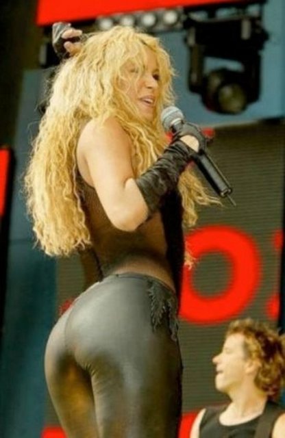 Shakira  -