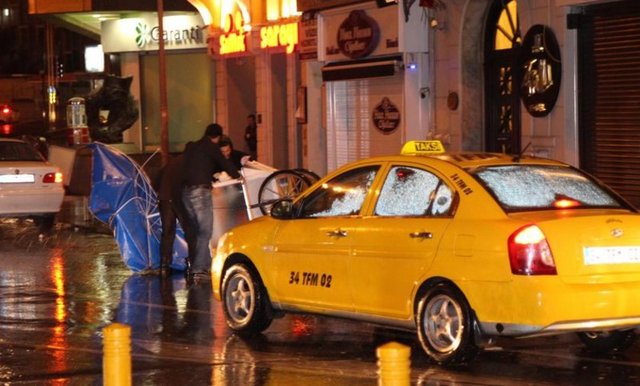 Yapılan son değerlendirmelere göre, ülkemizin batı kesimleri Orta Akdeniz üzerinden gelen yeni bir yağışlı sistemin etkisine girdi. Marmara, Ege, Batı Akdeniz, Batı Karadeniz, Güneydoğu Anadolu, İç Anadolu'nun kuzeybatısı, Malatya dışında Doğu Anadolu'nun batısı ile Konya, Çorum, Erzurum, Bitlis ve Muş çevrelerinde yağış bekleniyor.