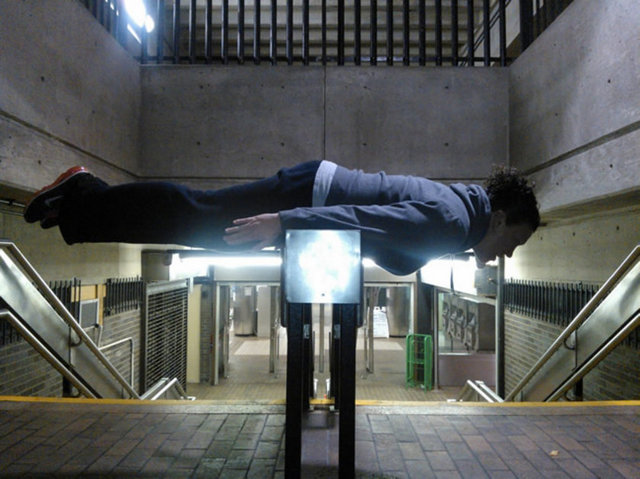 Planking Şu sıralar popülerliğini yitirmiş olsa da, 'planking' özellikle 2011 yılında sosyal ağlarda bir çığ gibi büyümüştü.