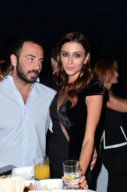 AYRILIĞIN SEBEBİ KISKANÇLIK - Geçen hafta "Henüz ayrılmadık" diyen Özge Ulusoy'la Hakan Baş aşkını kıskançlık bitirdi!