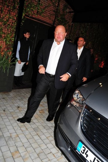 MUSTAFA KOÇ