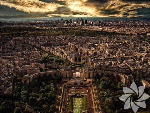 Eiffel Kulesi'nden Paris görüntüsü