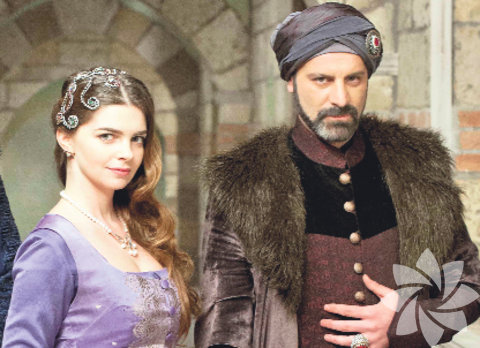 Aklını daha ziyade entrika ve ayak oyunları için kullanan Rüstem Paşa'nın zenginliği biraz şaibelidir. 