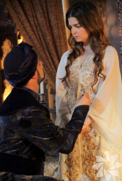 Rüstem Paşa, Osmanlı kayıtlarında şöyle tanımlanmıştı: "Zengin, tedbirli akıllıydı." 