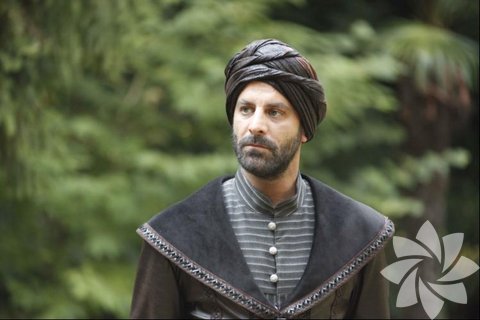 Geride bıraktıkları hakkında fikir verebilecek liste ise şöyle: 8000 el yazması Kur'an,  - 130 değerli taşlarla işlenmiş Kur'ani,  - 5 bin kitap,   - 780.000 akçe, - 5.000 kaftan,  - 1100 altın üsküf (yüksek aşamadaki yeniçeri subaylarının giydikleri, yarısı arkaya sarkan uzun bir sarık), - 1000 yük külçe gümüş, - 1500 gümüş tulga - 600 gümüş eğer, - 500 murassa (değerli taşlarla süslenmiş) altın eğer, - 130 çift altın üzengi, - 33 iri elmas,  - 1000 gümüş şeşper (savaş araçlarından altı dilimli topuz), - Anadolu'da ve Rumeli'de 1000 çiftlik,  - 476 değirmen.