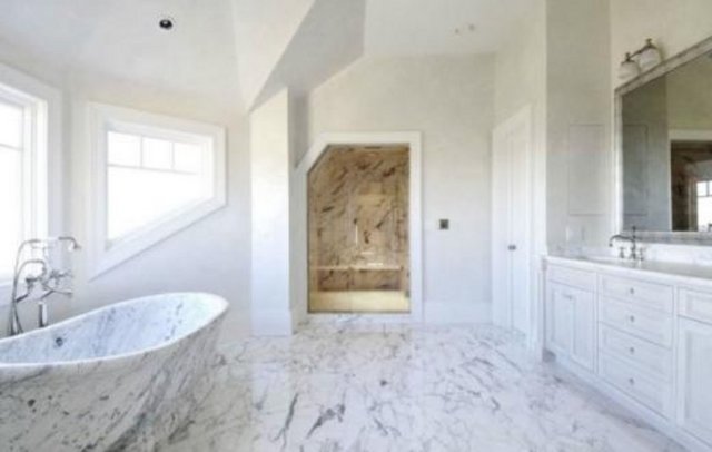 Lopez bu evi satın alırken Marc Anthony ile evliydi.