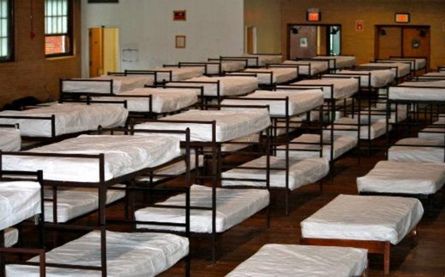 Hollywood'un eski evsizleri şimdiki milyarderleri...