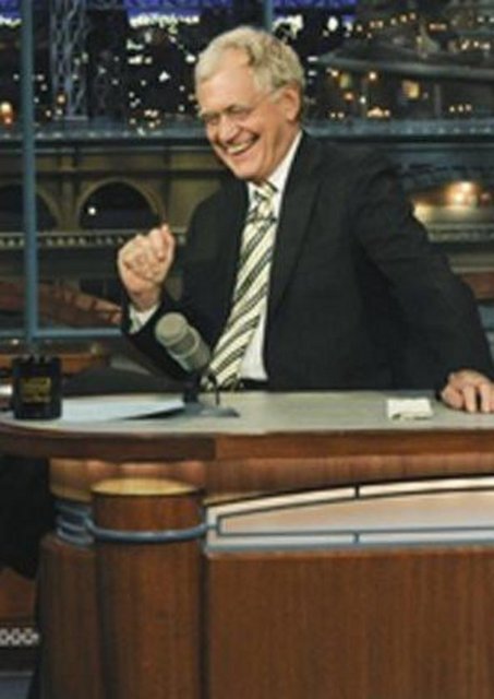 Ama onun fakirlik serüveni uzun sürmedi. Komedyen Jimmie Walken için yazdığı skeçler onu bugünlere getiren yolu açtı.