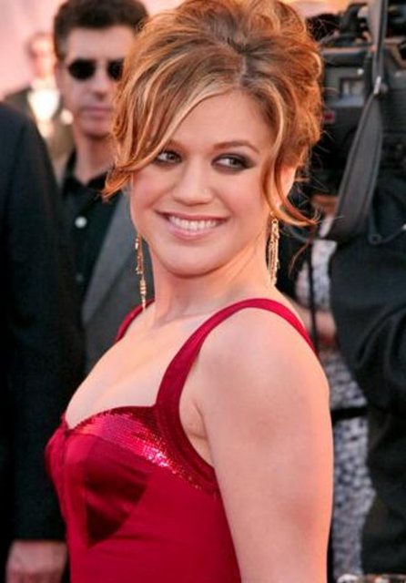 Teksas'tan Los Angeles'a taşındığında yaşadığı ev yanğında kül oldu. Büyük kentte kimseyi tanımıyordu ve uzun bir süre arabasında yaşadı. -