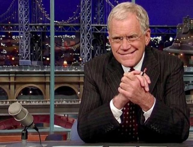 BİR SÜRE KAMYONETTE YAŞADI - David Letterman bugün ABD'de ekranın en çok kazanan programcılarından biri. -  -