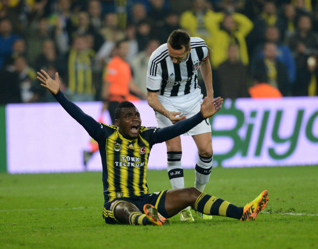 - 1- 19. dakikada Beşiktaş ceza alanı içinde Sivok'un eline gelen topta penaltı yoktu.