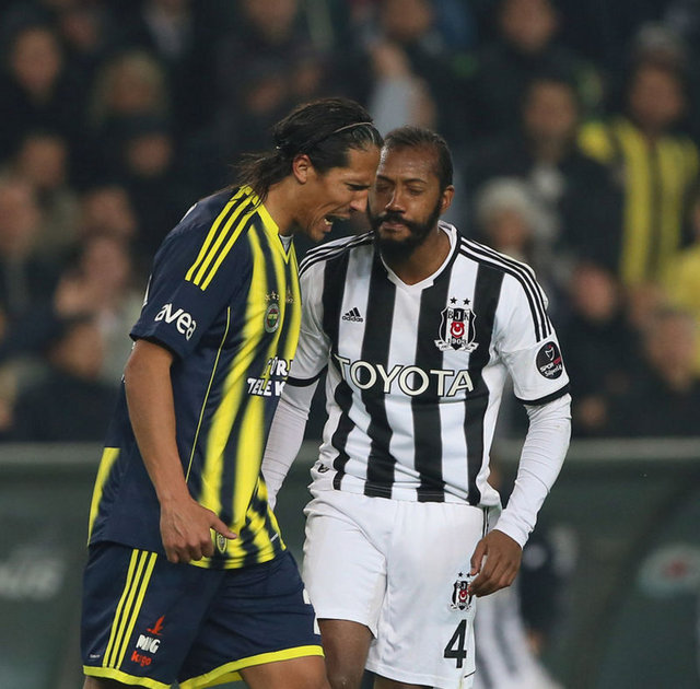 - 12- Hakem Cüneyt Çakır, Alves'e 90 dakika töleranslı davrandı. Sarı kartı gerektirecek - birkaç ihlali vardı. Ama şanslıydı, kart bile görmedi