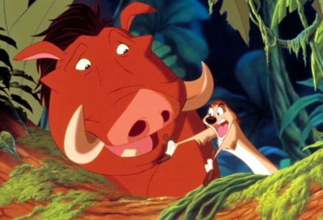 Unutulmaz animasyon filmleri arasında yer alan Lion King (Aslan Kral)'deki Pumbaa karakteri, bir Disney filminde ilk defa 'gaz çıkaran' karakter olma özelliğini taşıyor.