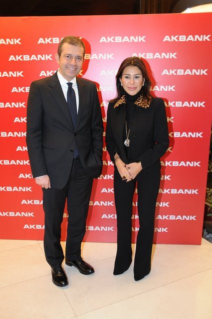 HAKAN BİNBAŞGİL, SUZAN SABANCI DİNÇER