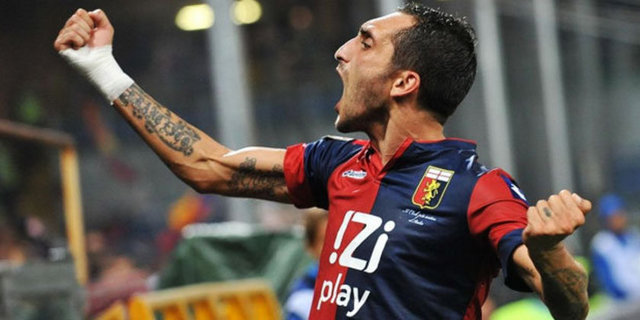 Galatasaray için bir iddia daha geldi... İtalyan basını, Galatasaray'ın Genoa'da - forma giyen Francesco Lodi ile ilgilendiğini yazdı. Galatasaray yönetiminin devre - arasında Genoa'ya teklif sunacağı öne sürüldü. Lodi'nin Ocak ayında takımdan - ayrılayacağı belirtildi.
