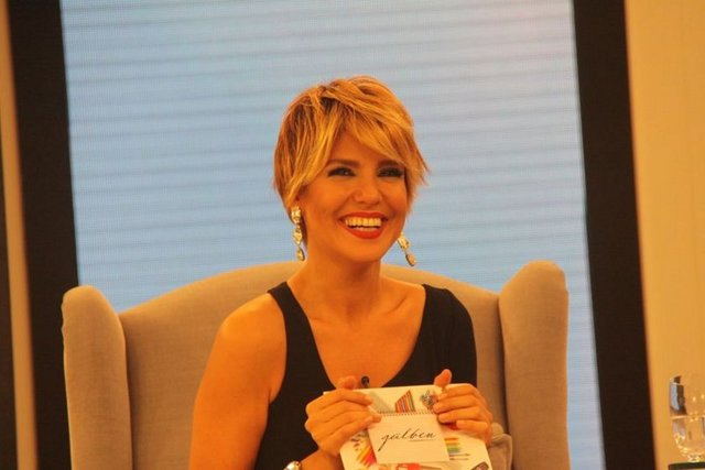 Gülben Ergen'in mal varlığı hakkında daha önce de çok şey söylenmişti. 50 tane ticari taksisi, Feneryolu'nda bir, Antalya'da iki daire, Zekeriyaköy'de villa sahibi olduğu iddia edilmişti. Hatta güzel sanatçının adı "taksici Gülben"e bile çıkmıştı.