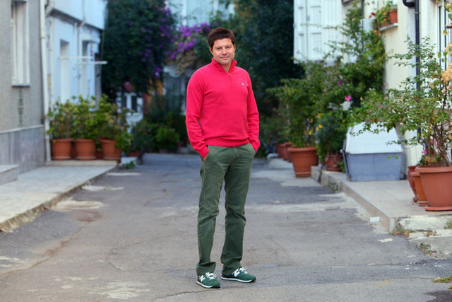 Mirkelam'ın 40 tane benzin istasyonu olduğu ve geçimini bundan sağladığı dedikoduları ortalıkta dolaşıyordu. İstanbul'un girişinde bulunan ve Sancaktepe ilçesinde adı "Mirkelam Petrol Ürünleri Restaurant Dinlenme Tesisleri olarak" geçen benzin istasyonunun görülmesi bu iddiaları ortaya atmıştı.