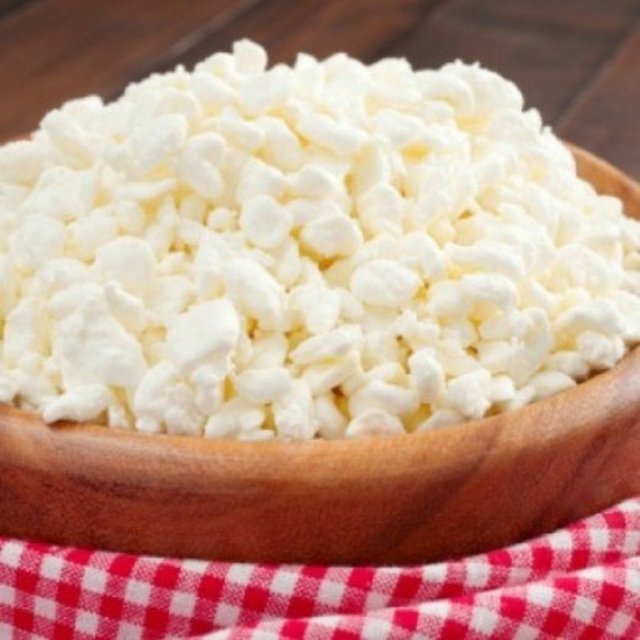 Süzme peynir: B2 ve B12 vitamini açısından iyi bir kaynak olan süzme peynir, stres seviyenizi azaltır.