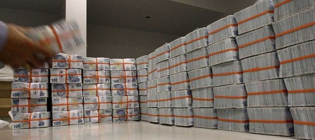 20 milyon liranın bankaya yatırılması halinde aylık 164 bin lira, -  -