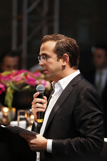 MURAT ÖZYEĞİN