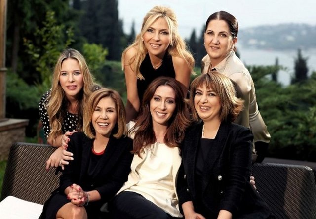 ASLI ÜSTÜNKAYA, ARZU SABANCI, ARZU ÇEBİ, NESRİN ERCAN, MEHTAP BAYRAKTAR, ELİF TÜRKAY