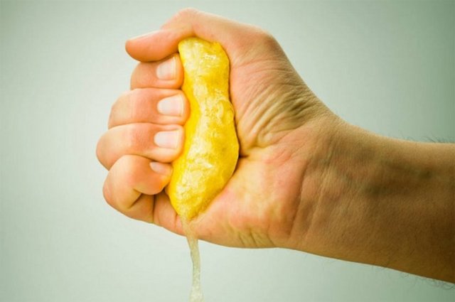 Kendinizi yenilenmiş hissedersiniz ve öğleden sonra yaşadığınız yorgunluk halini dağıtmaya yardım eder.