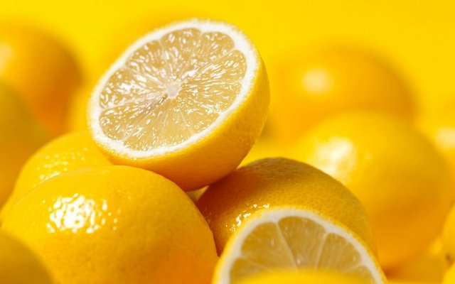 Bilindiği gibi limon C Vitamini deposudur.