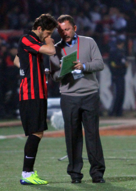 12. HAFTA			 - Gaziantepspor-SB Elazığspor			 - Dk: 57 (Skor: 1-1) (Maç skoru: 3-1)	Kecojevic çıktı Turgut Doğan Şahin girdi		 - Dk 64	Gol Turgut Doğan Şahin		 - Dk 70 (Penaltı)	Yaptıran Turgut Doğan Şahin gol Muhammet Demir		 - Sergen Yalçın	900000 TL kazandırdı