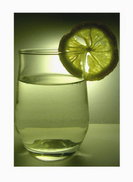 Hamilelik, beslenmeye özellikle dikkat edilmesi gereken bir dönem. İnsan vücudu bebeği besleyebilmek ve gelişmesini sağlamak için normalden daha fazla gıda, sıvı, mineraller ve vitaminlere ihtiyaç duyar.