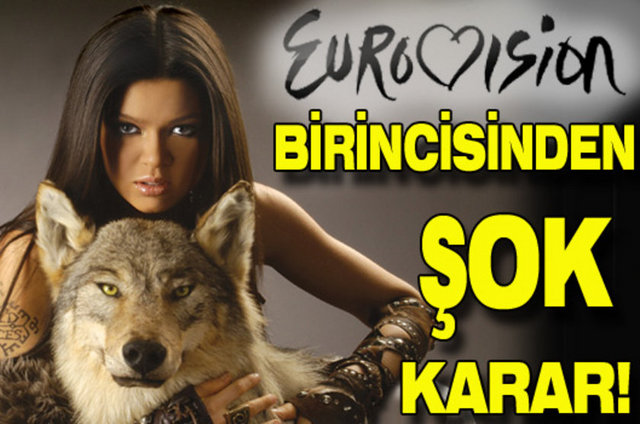 2004 Eurovision yarışmasında birinci olan Ukraynalı şarkıcı ve eski - milletvekili Ljiçko, Kiev'in Maidan - Meydanı'nda süren protestoları en başından beri desteklediğini ve eğer - talepler yerine getirilmezse meydanda intihar edeceğini açıkladı.