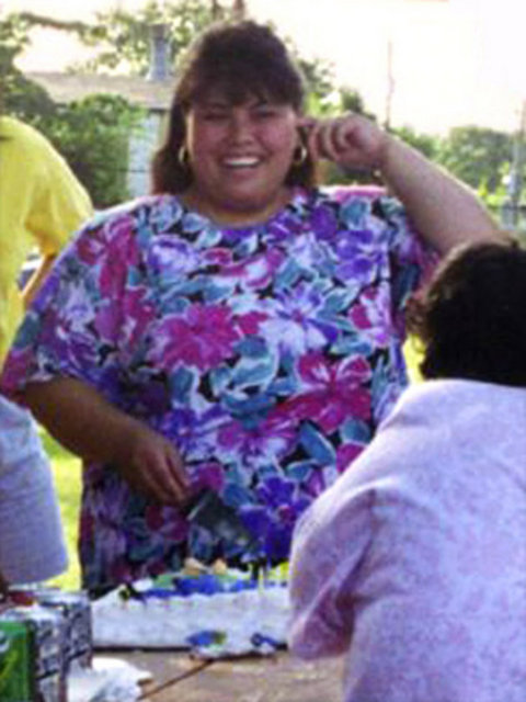 Lessie Alvarado, bir zamanlar 136 kiloydu. Onu bu hale getiren hiç durmadan yemesi olmuş. Akşam yemeklerini fast food restoranlarında yiyen Alvaroda, eve geldikten bir kaç saat sonra da yine yemek yiyormuş