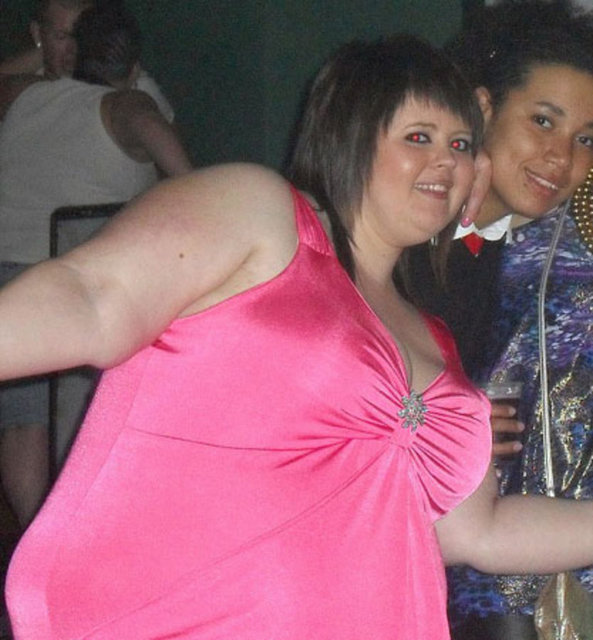 Ünlü bir fast food zincirinde çalışan Teresa Mayhew neredeyse hergün fast food türü yiyecekler tüketiyordu.