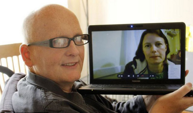 Eskiden tekerlekli arabayla yürüyebilen dünyanın en şişman adamı zayıflayınca kendisine bir kız arkadaş bile buldu.