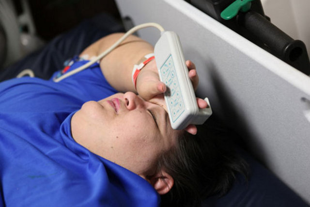 O günden beri hastanede sürekli doktor tedavisi altında olan Mayra yavaş yavaş kilo veriyor ve geleceğe umutla bakıyor.