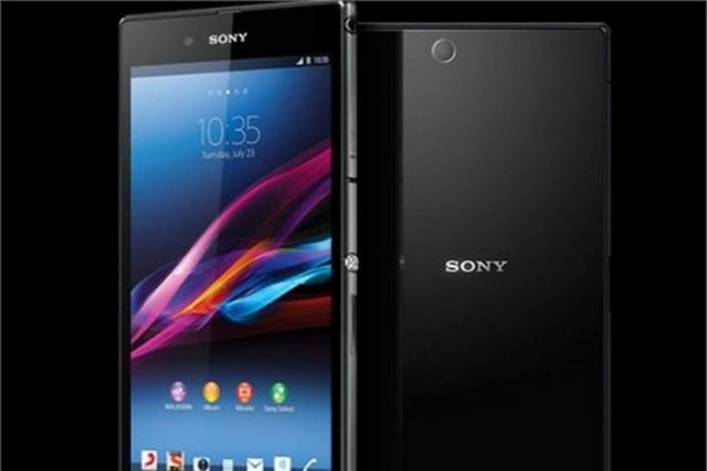 Sony Xperia Z Ultra -  - Xperia Z1 gibi su ve toza karşı direnci bulunan Z Ultra, arka panelinde 8, ön panelinde 2 megapikel kameraya sahip.
