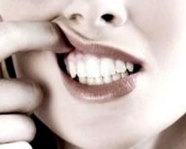 Cıvanın sanayide de kullanıldığına dikkat çeken Tutkun, bu dolgularda yüzde 35 gümüş, yüzde 9 kalay, yüzde 6 bakır ve çok az miktarda da çinko bulunduğunu ifade etti.