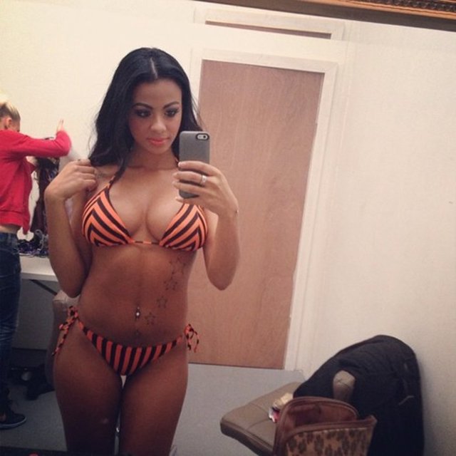 Analicia Chavez - Karim Benzema/Axel Witsel