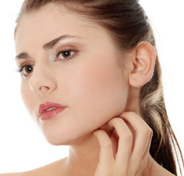 Bu ihtimalle birlikte kanama, mesane kanserinin de belirtisi olabilir ve bir ürolog tarafından kontrol edilmesi gerekir.