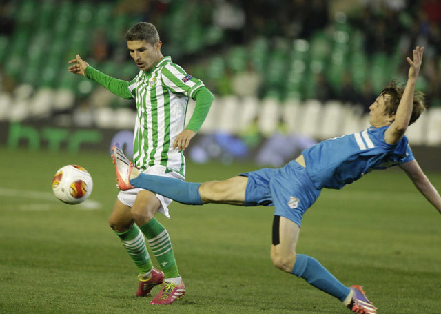 Yeşil-beyazlı Real Betis gruptan ikinci olarak çıkarken Hırvat takımı Rijeka avrupaya veda etti.