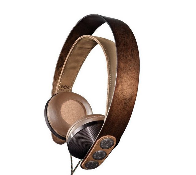 Bob Marley'in daha iyi bir dünya için 'One Love One World' (tek sevgi tek dünya) vizyonunu yaymak amacıyla, aile fertlerinin teşvikiyle üretilen Marley headphone  harika tasarımı ile havalı bir aksesuar. Fiyatı 349 TL.