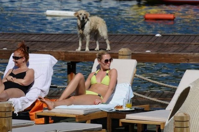 Serdar Ortaç'ın İrlandalı sevgilisi manken Chloe Loughnan, Bodrum'da tüm bakışları kendisine çevirdi.