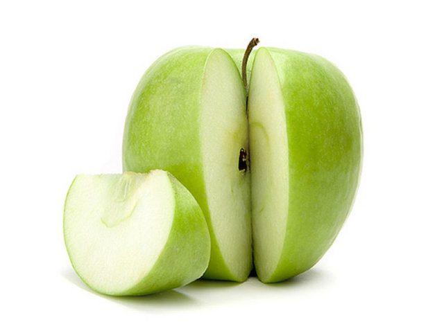 Flavonoid (meyve ve sebzelerde yüksek oranda bulunan sarı-beyaz pigmentler) ailesine mensup olan kuersetin; akciğer kanserine yakalanma riskini yüzde 51 oranında azaltıyor.