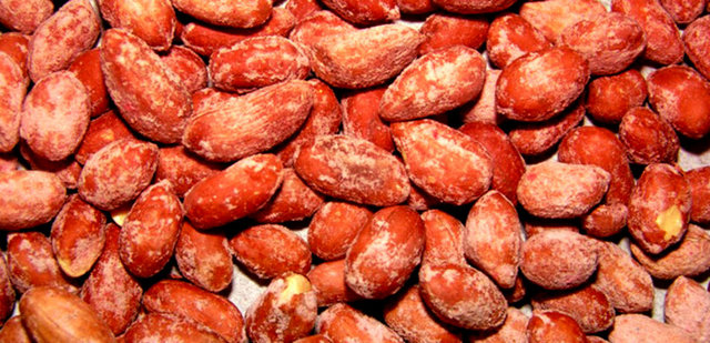 Göğsü yumuşatır, öksürük söktürür.