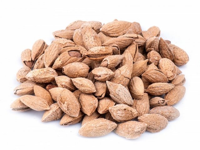 Badem yağı ayrıca müsil olarak da kullanılır.