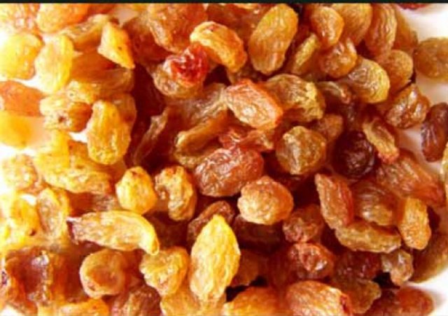 Diş çürümelerini engeller.