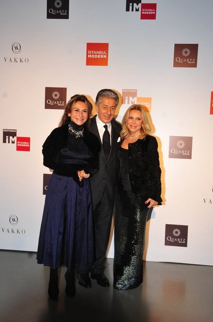 YASEMİN- SEDAT ALOĞLU, ZEYNEP ÇARMIKLI 