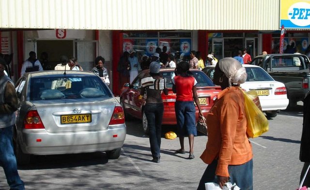 Bostwana 	Kadın (ortalama yaşam süresi/yıl) 46 	Erkek (ortalama yaşam süresi/yıl) 47 	Total (ortalama yaşam süresi/yıl) 47